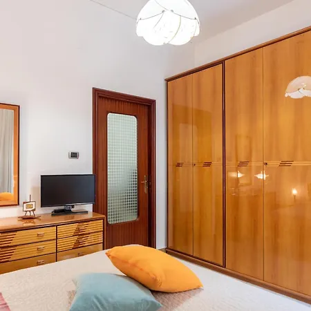 Am - Tra Il Centro E La Stazione Apartment *